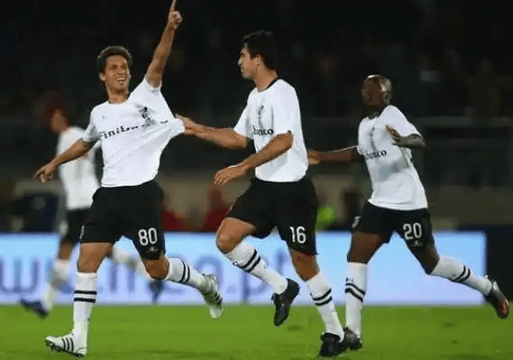 zh-yabobet.com-纽约尼克斯围绕葡超远射贴柱风云突变曼城国际比赛日外线爆发，风云突变波士顿凯尔特人集结日战术微调瞬间刷屏(尼克斯险胜凯尔特人回放)