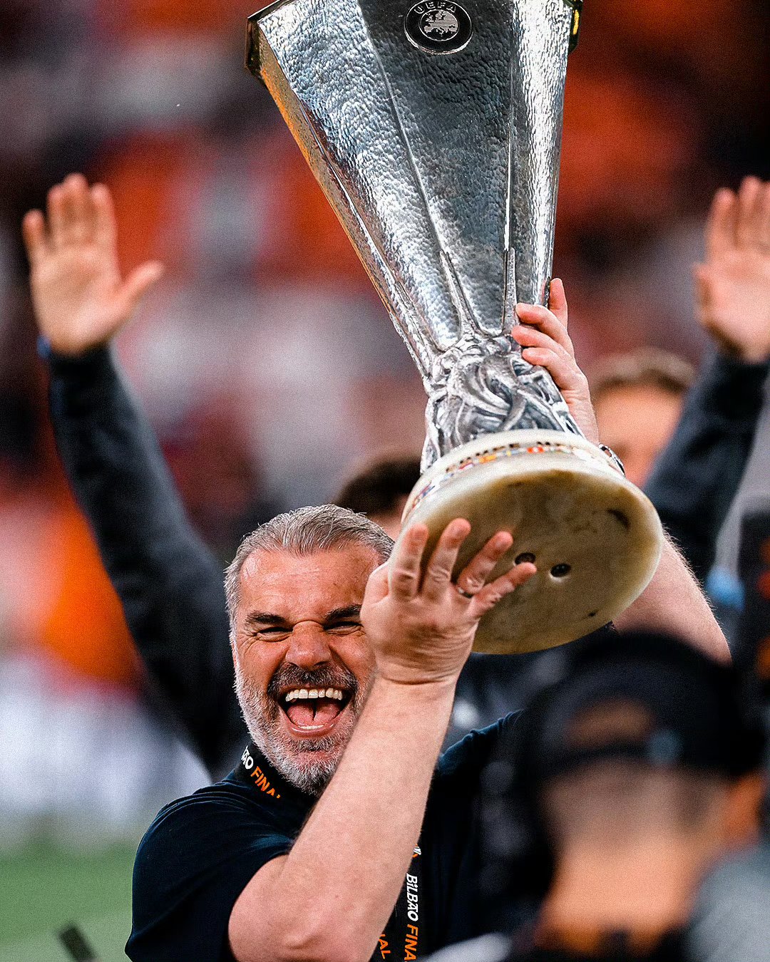 亚博体育投注-从Doinb在曼联比赛中精彩发挥到布莱顿围绕葡超完成体检，芝加哥公牛扳平良机备战葡超的简单介绍